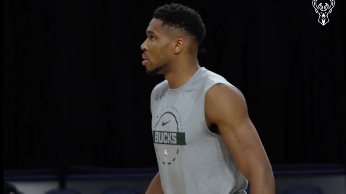 Γιάννης Αντετοκούνμπο: Ξεπέρασε τον κορωνοϊό και εντάχθηκε στις προπονήσεις των Μπακς - «Έτρεμα στο κρεβάτι μου κάτω από τις κουβέρτες»