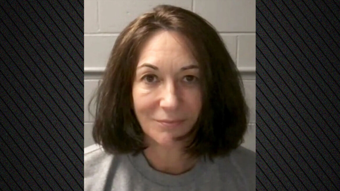 Αίτημα για μετατροπή ποινής ετοιμάζει η Γκισλέιν Μάξγουελ – Τα απίστευτα προνόμια στη νέα φυλακή της
