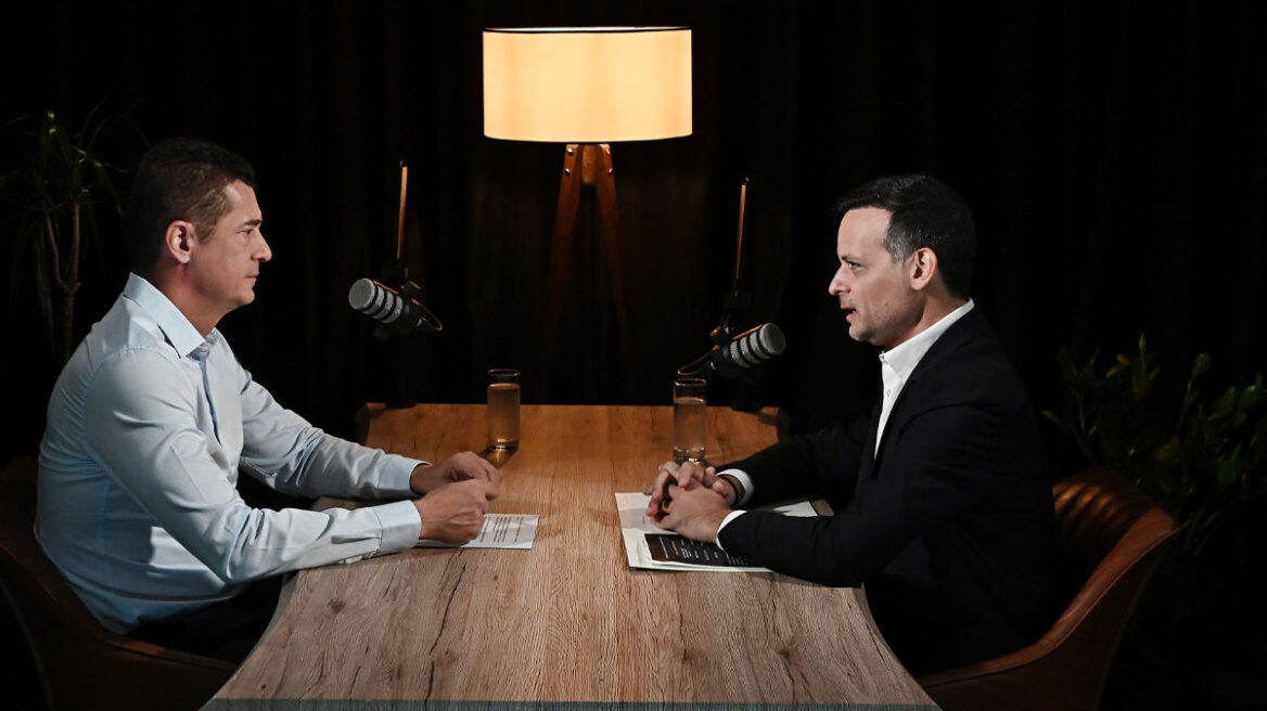 Χάρης Δούκας στο protothema.gr: Αποτυχία για το ΠΑΣΟΚ η 2η θέση, δεν θα συνεργαζόμουν ποτέ με τον Τσίπρα