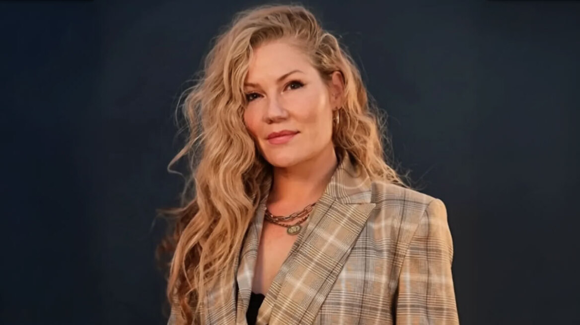 Συγγραφέας μιλά για τα φρικτά παιδικά της χρόνια σε αίρεση - Η σεξουαλική κακοποίηση, οι στρατιώτες του Χριστού και το λάθος που την έσωσε