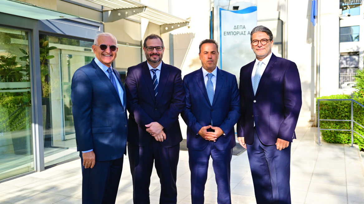 Συνάντηση του Υπουργού Περιβάλλοντος και Ενέργειας με τη Διοίκηση της ΔΕΠΑ Εμπορίας