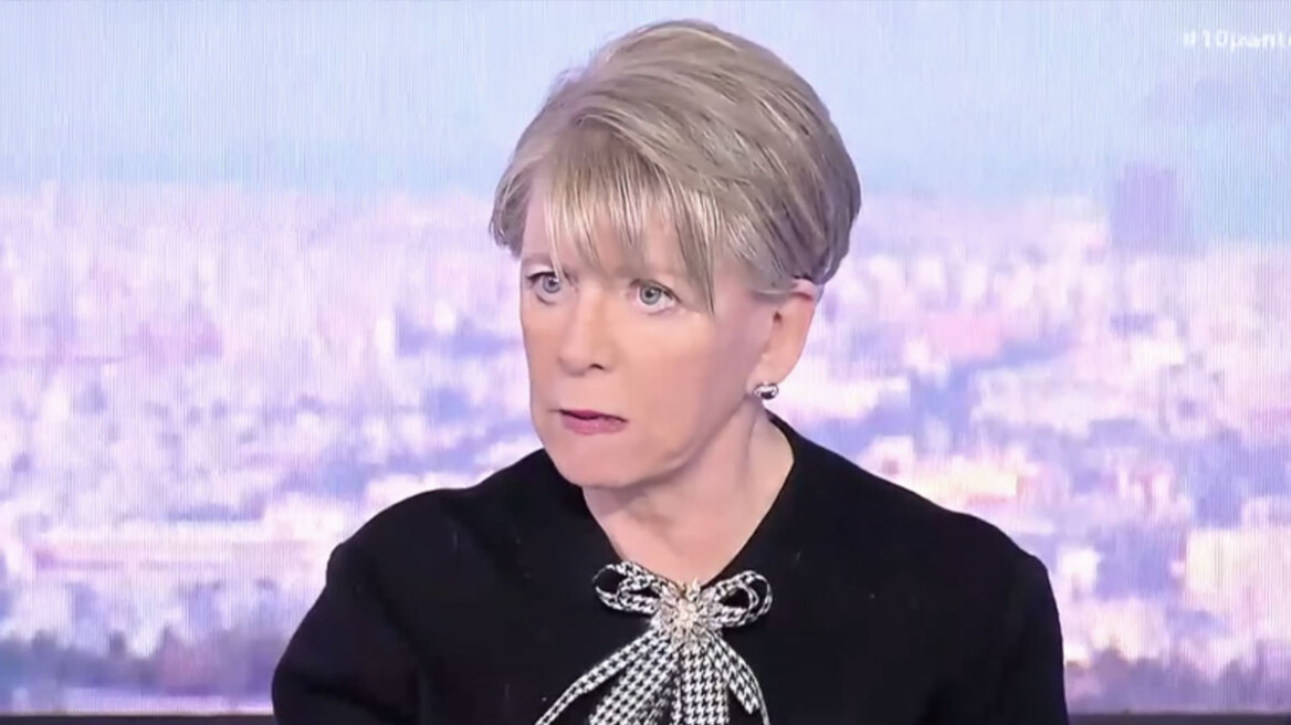 Θα αγοράσω τη γόβα Τσίπρα αν πάμε για shopping μαζί με τον Φάμελλο, λέει η Ακρίτα