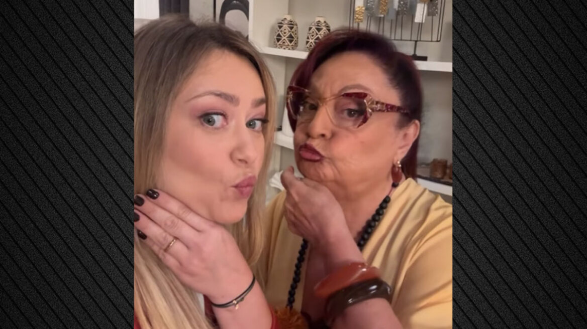 Η Ιωάννα Ασημακοπούλου και η Μίρκα Παπακωνσταντίνου ποζάρουν στα γυρίσματα της σειράς «Το Σόι σου»