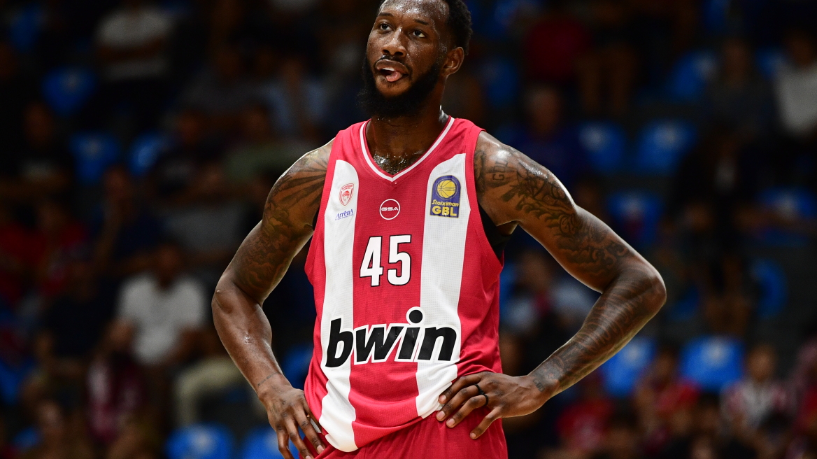 Ολυμπιακός: Ίωση ο Χολ, ατομικό για Φουρνιέ, ΜακΚίσικ και Εβανς ενόψει Ντουμπάι
