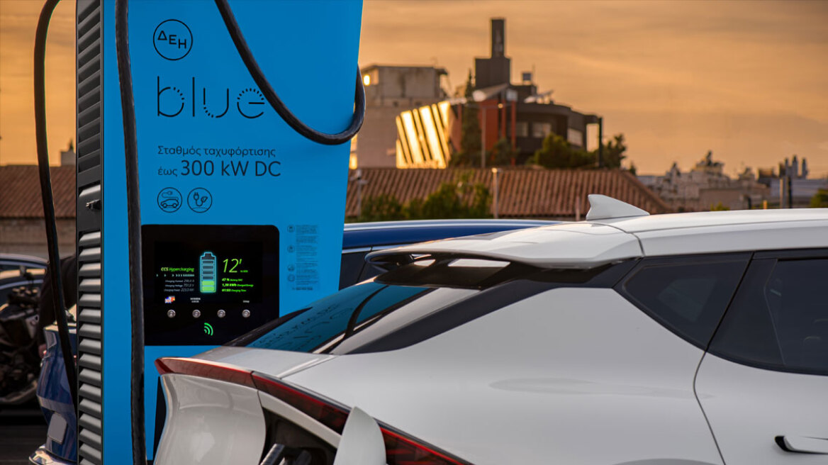 ΔΕΗ blue: Ξεπέρασε τα 3.000 σημεία φόρτισης στην Ελλάδα