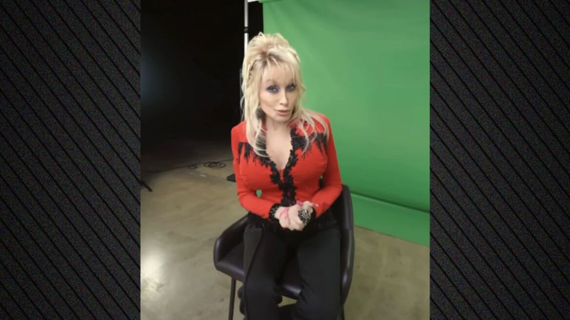 Ντόλι Πάρτον μετά την ανησυχία που προκάλεσε η ανάρτηση της αδερφής της: «Δεν πέθανα ακόμα»