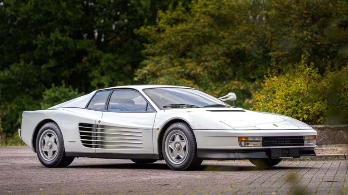 Δημοπρατείται Ferrari Testarossa Monospecchio
