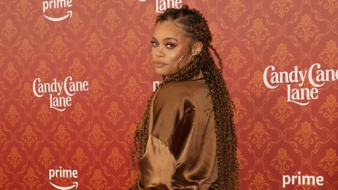 Η Άντρα Ντέι κατηγορεί τον πρώην μάνατζέρ της για οικονομική εξαπάτηση 