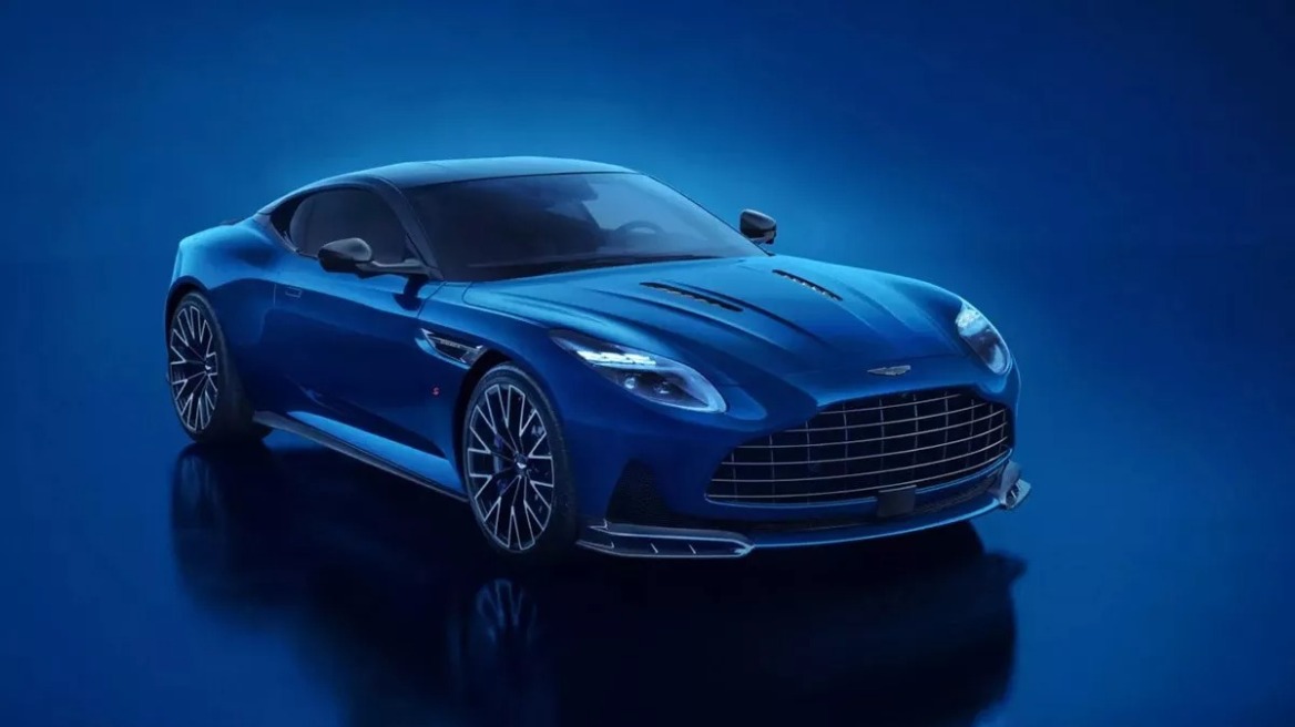 Αυτή είναι η νέα κορυφαία Aston Martin DB12