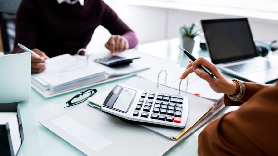 Στα €3,9 δισ. οι οφειλές του Δημοσίου σε πολίτες και επιχειρήσεις - Νοσοκομεία και εφορία φουσκώνουν τα χρέη