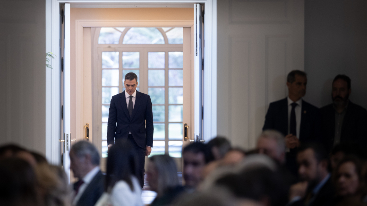 Ο Τραμπ ζητά την αποβολή της Ισπανίας από το ΝΑΤΟ λόγω των χαμηλών δαπανών για την άμυνα - Ο Σάντσες αρνείται τον στόχο του 5%, πόσα ξοδεύει η Ελλάδα