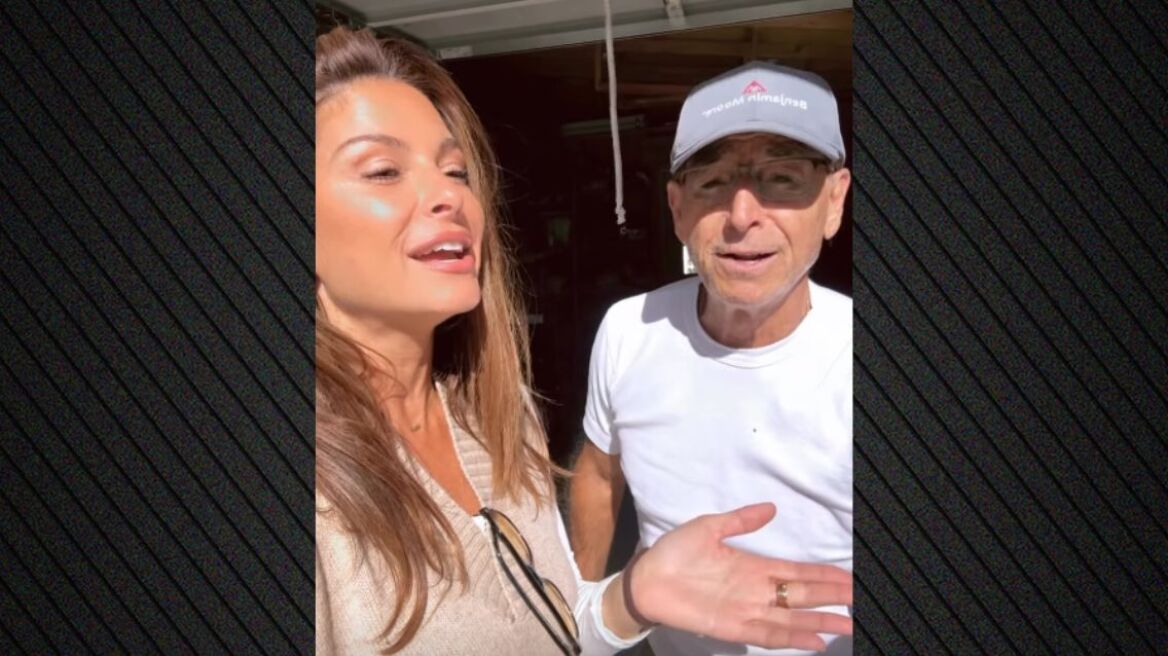 Βίντεο: Η Μαρία Μενούνος τραγουδάει με τον πατέρα της ένα ελληνικό κομμάτι