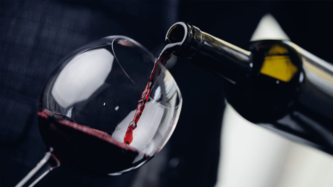 Κρασί: Ολα τα μυστικά για τη σπιτική κάβα σε συντηρητή, ντουλάπι, ή υπόγειο