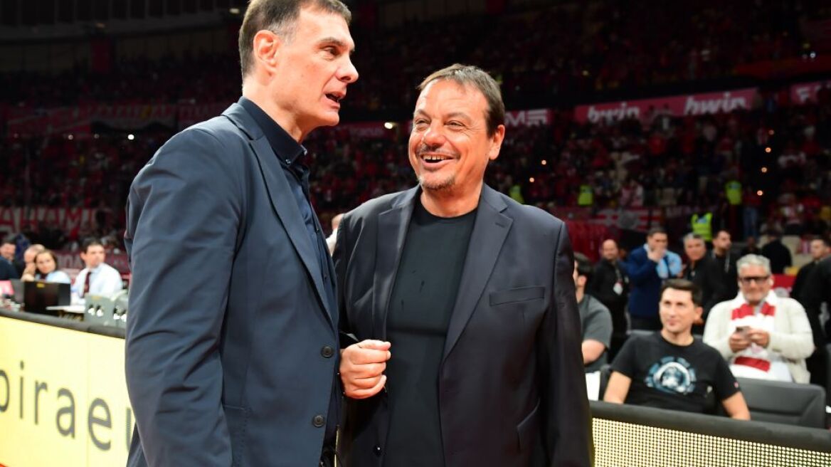 Βίντεο: Τα χαμόγελα και η φιλική κουβέντα Μπαρτζώκα-Αταμάν