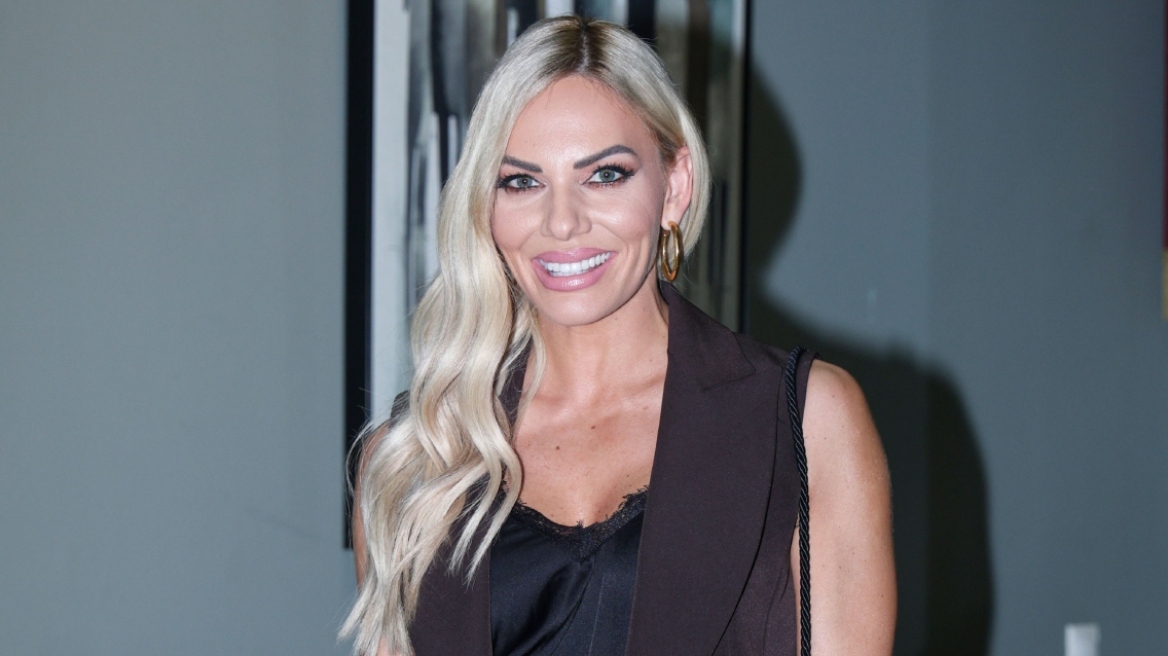 Ιωάννα Μαλέσκου: Η αντίδρασή της σε ερώτηση για τα δημοσιεύματα περί χωρισμού με τον Κωνσταντίνο Δανιά