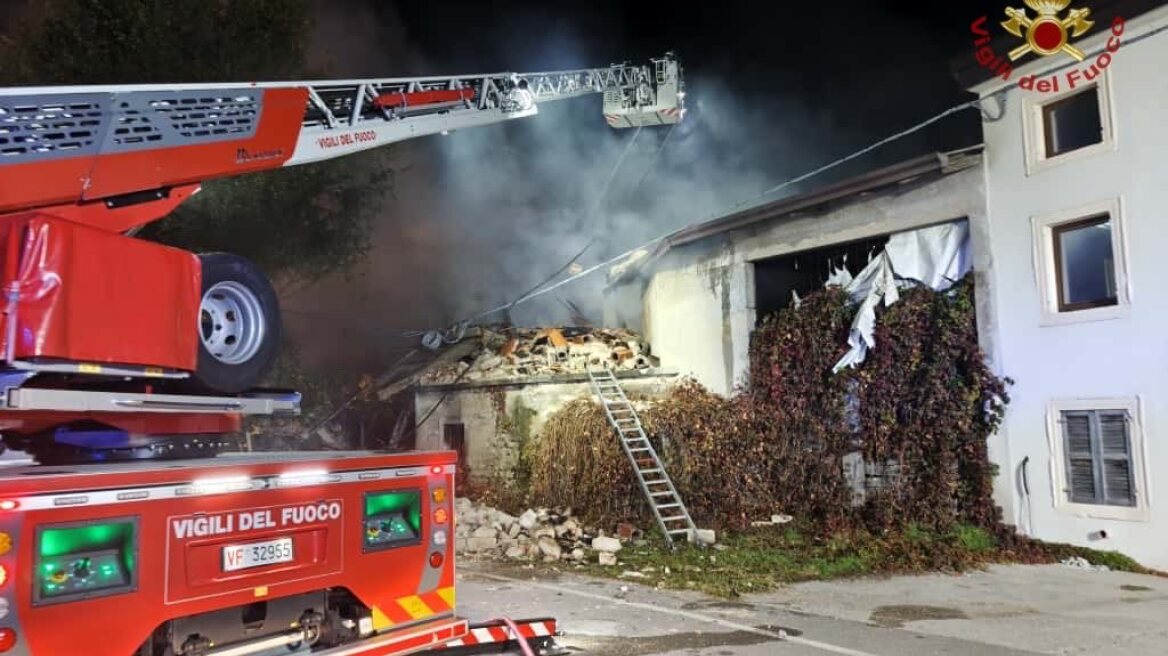 Τραγωδία σε έξωση στην Ιταλία: Οι ένοικοι γέμισαν το σπίτι με αέριο - Τρεις νεκροί αστυνομικοί από έκρηξη αφού άνοιξαν την πόρτα