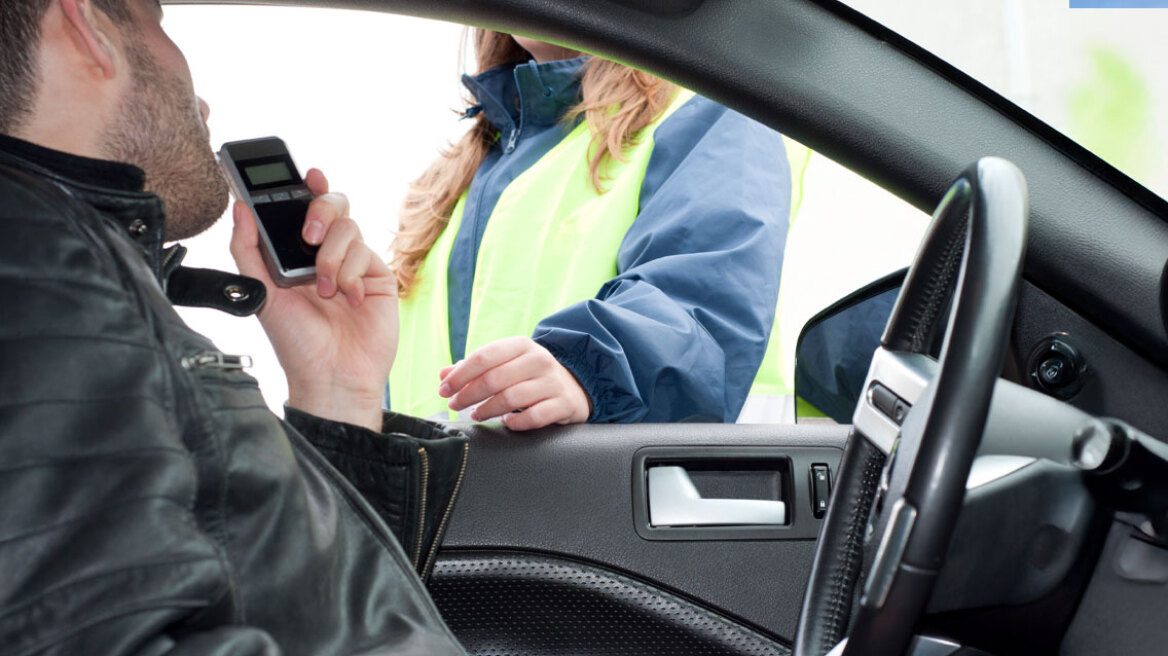 Ομάδες στο Viber με πάνω από 200.000 μέλη ενημέρωναν για μπλόκα της τροχαίας για να τα αποφεύγουν οι οδηγοί – Δύο συλλήψεις