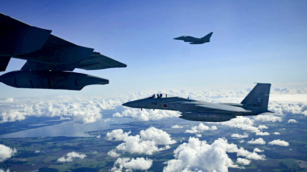 Η Κομισιόν αποκαλύπτει τον στρατιωτικό της σχεδιασμό - Η ΕΕ πρέπει να είναι έτοιμη για πόλεμο με τη Ρωσία έως το 2030