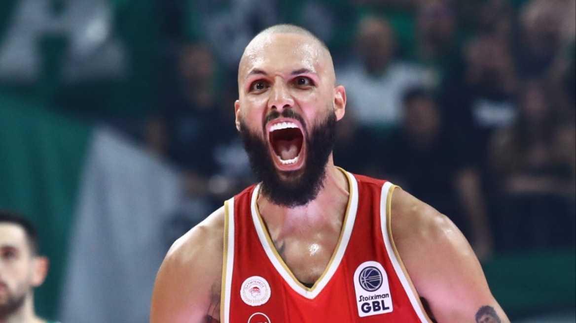 Τρελάθηκε ο Φουρνιέ με την ανατροπή του Ολυμπιακού στο Βελιγράδι - Η ανάρτηση του Γάλλου 