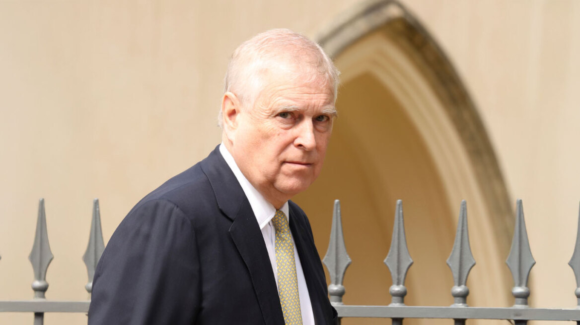 Νέες αποκαλύψεις για τον πρίγκιπα Άντριου: Φέρεται να ζήτησε από την αστυνομία να βρει επιβαρυντικά στοιχεία για την Τζιούφρε