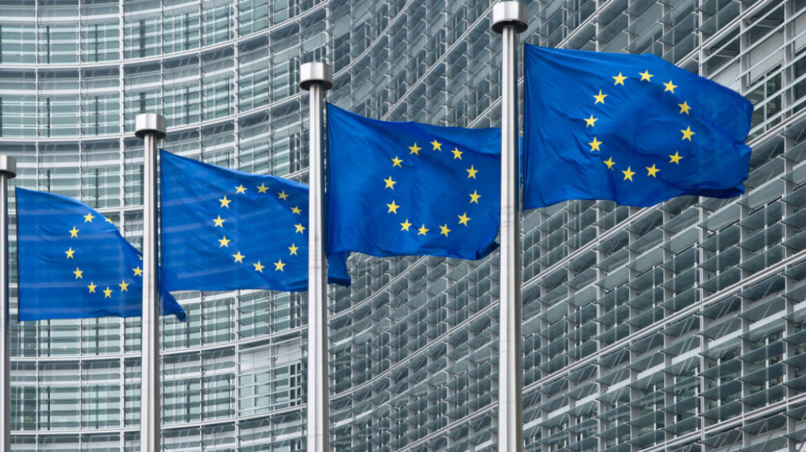 5.000 ευρώ μισθός αλλά κανένα μέλλον: Συναγερμός για ένα από τα πιο περιζήτητα επαγγέλματα της Ευρώπης