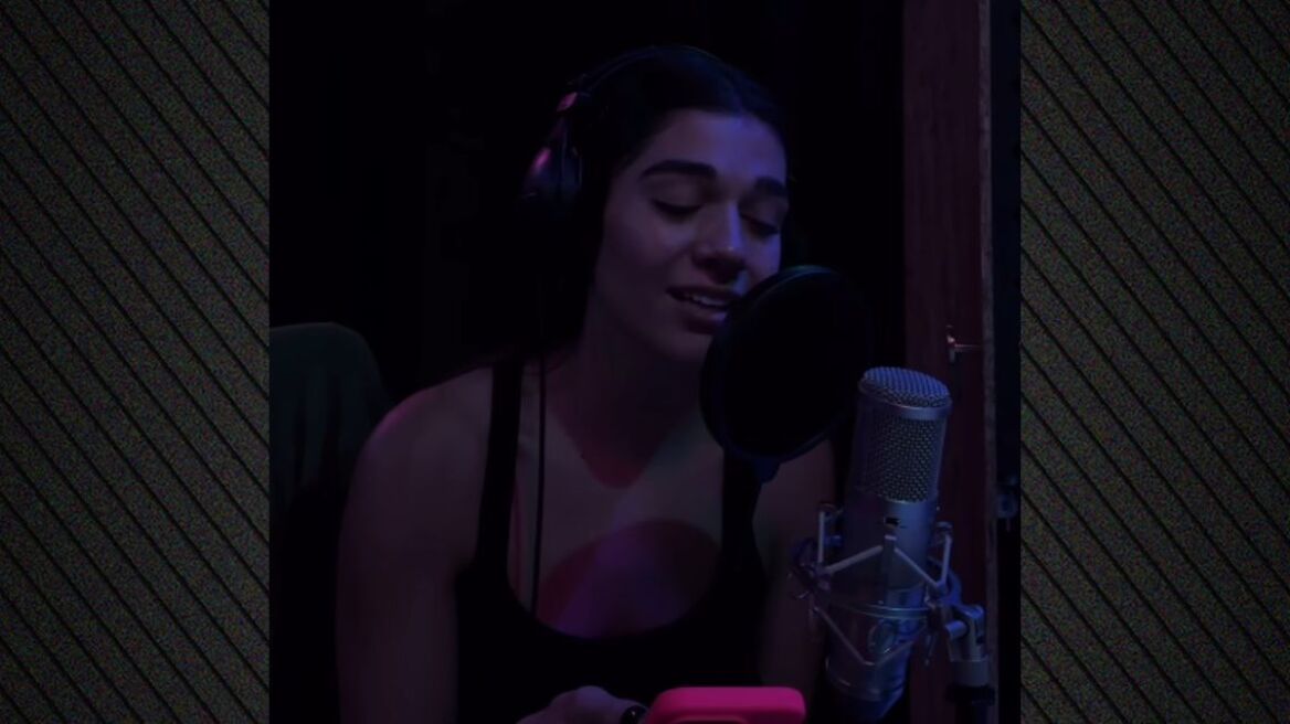 Η Μελίνα Νικολαΐδη τραγούδησε α καπέλα Βασίλη Παπακωνσταντίνου - Δείτε βίντεο