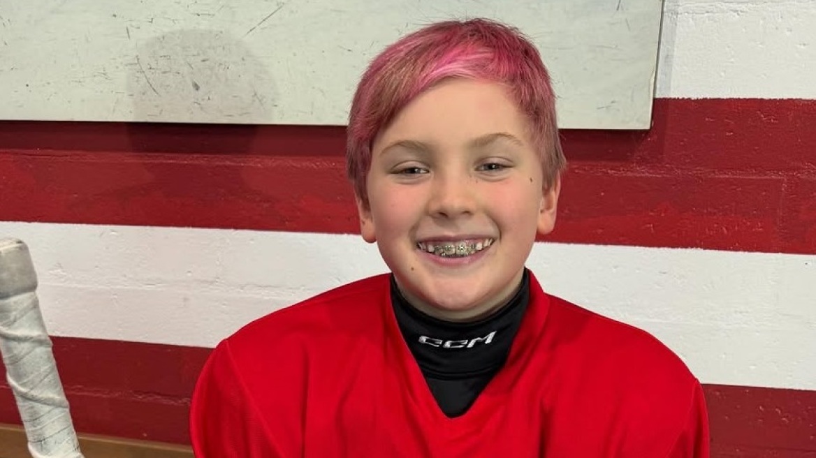 Μετά την κόρη της Pink και ο γιος της έβαψε τα μαλλιά του ροζ (εικόνες)