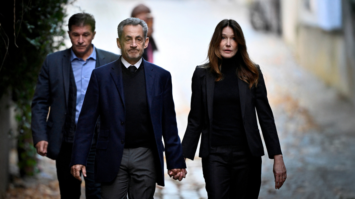 Μπήκε φυλακή και... κατέθεσε αίτημα αποφυλάκισης ο Σαρκοζί - «Καλώς ήρθες» του φώναζαν οι συγκρατούμενοι