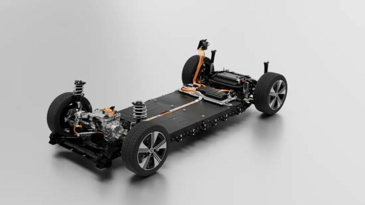 Mercedes: Επενδύει σε νέες μπαταρίες στερεάς μορφής