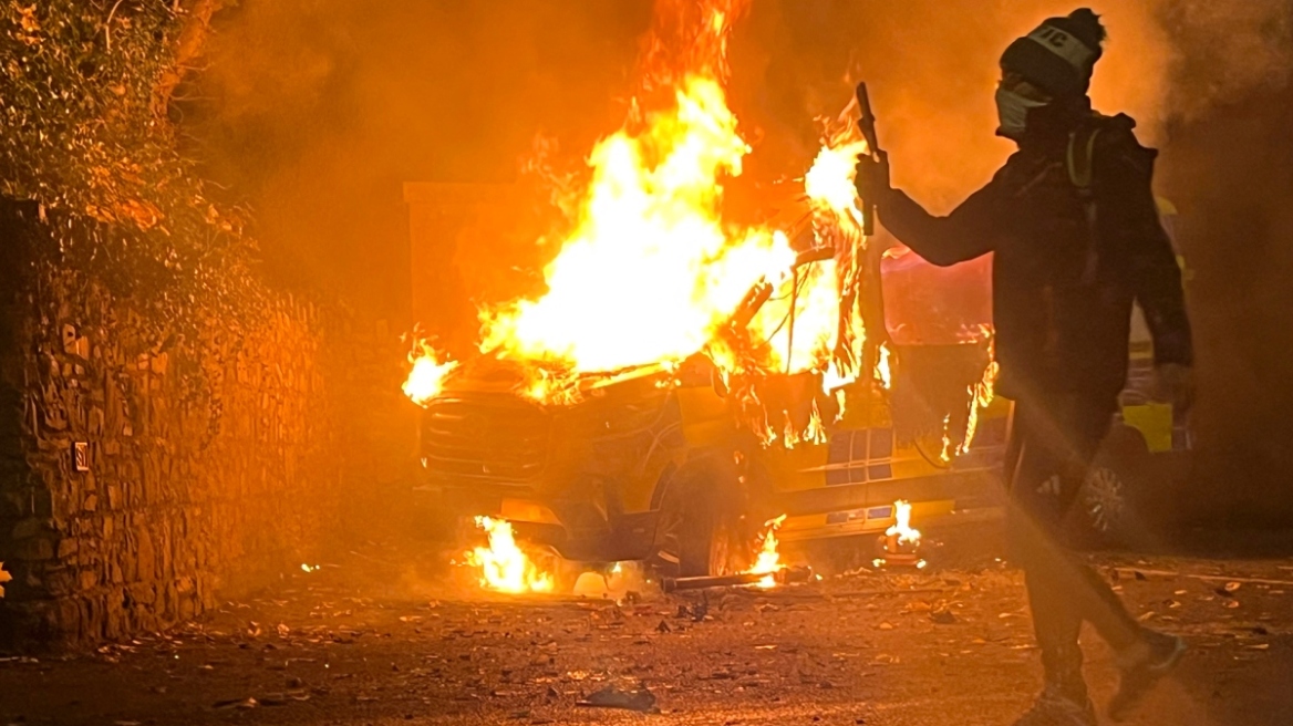 Έξι συλλήψεις μετά τα επεισόδια στο Δουβλίνο κοντά σε ξενοδοχείο όπου φιλοξενούνται αιτούντες άσυλο