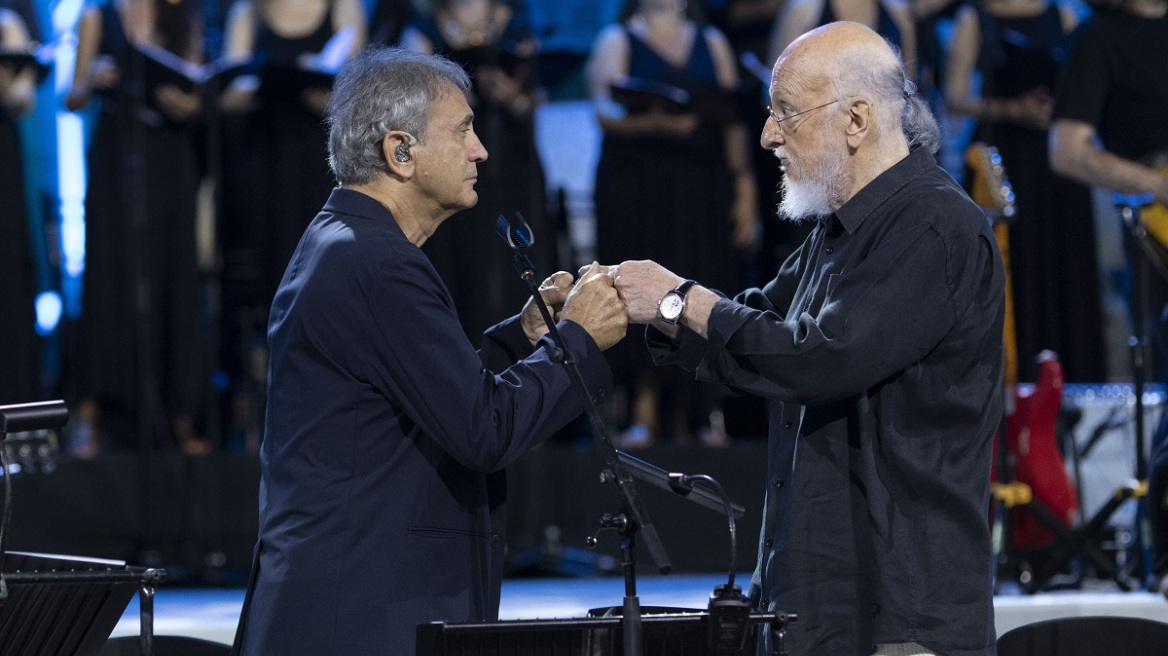 Διονύσης Σαββόπουλος: Φίλοι και συνεργάτες τον αποχαιρετούν στα social media – «Ο Σαββόπουλος μας περιείχε όλους»
