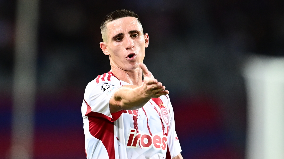 Ποντένσε για τον διαιτητή του αγώνα με την Μπαρτσελόνα: «Δεν μπορώ να καταλάβω πως οι άνθρωποι κρίνουν τόσο άσχημα»