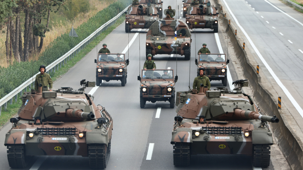 Εντυπωσιακή η πρόβα της στρατιωτικής παρέλασης στη Θεσσαλονίκη για την 28η Οκτωβρίου - Δείτε βίντεο και φωτογραφίες
