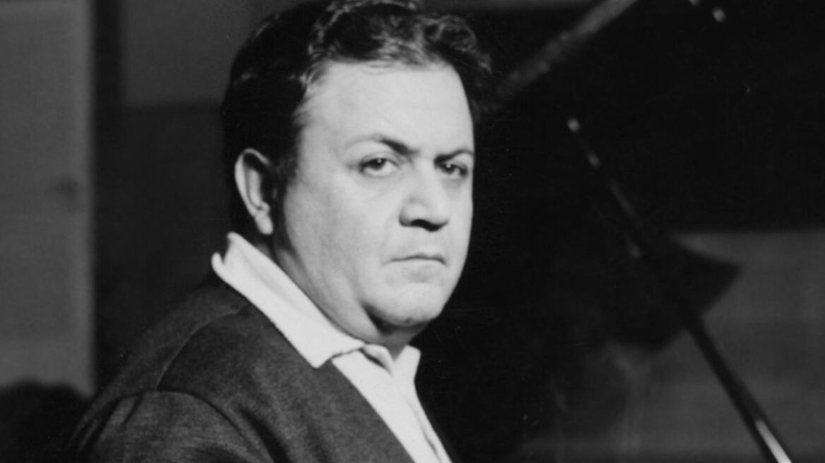 Μάνος Χατζιδάκις: Αφιερωματικό έτος στον συνθέτη το 2026