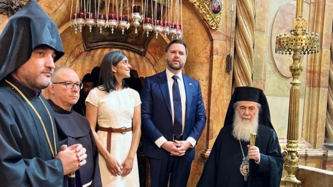 Τον Τζέι Ντι Βανς και τη σύζυγό του υποδέχτηκε ο Θεόφιλος Γ' στον Ναό της Αναστάσεως στην Ιερουσαλήμ