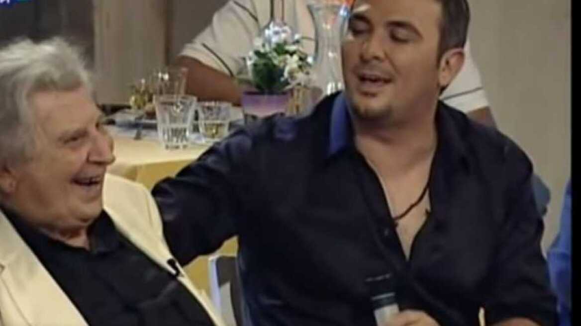 Ο Αντώνης Ρέμος ετοιμάζει συναυλία με τραγούδια του Μίκη Θεοδωράκη