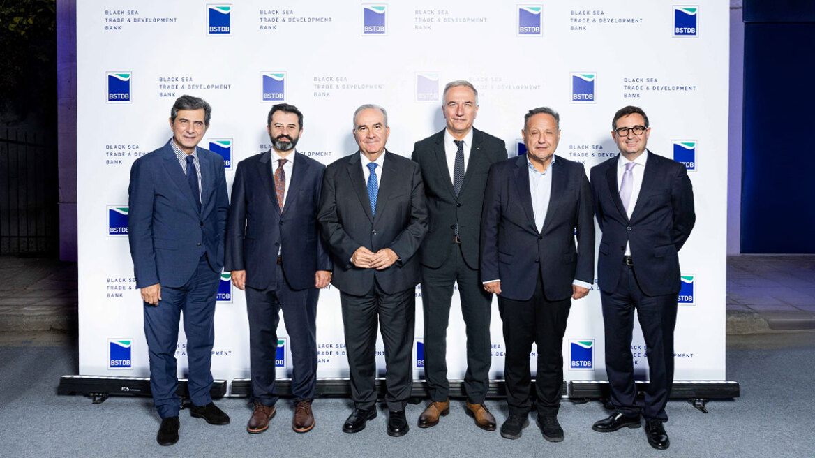 Η Παρευξείνια Τράπεζα εγκαινίασε τα νέα της κεντρικά γραφεία στη Θεσσαλονίκη