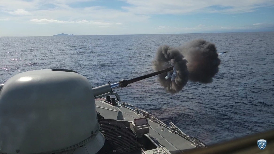 Πολεμικό Ναυτικό: Φρεγάτες, υποβρύχια και ιπτάμενα μέσα στην άσκηση που έγινε στο κεντρικό Αιγαίο - Δείτε φωτογραφίες