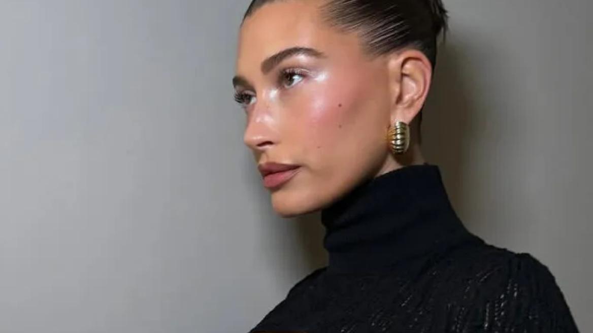 Slicked-back Hair: Δέκα παραλλαγές του χτενίσματος που αγαπούν τα it-girls
