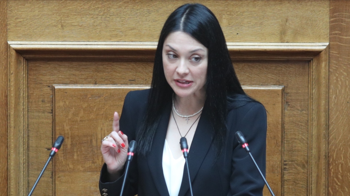 Γιαννακοπούλου για τον διευθυντή της μίας ημέρας: Ήταν επιλογή Ανδρουλάκη, καλό είναι να μην βάζουμε αυτογκόλ

