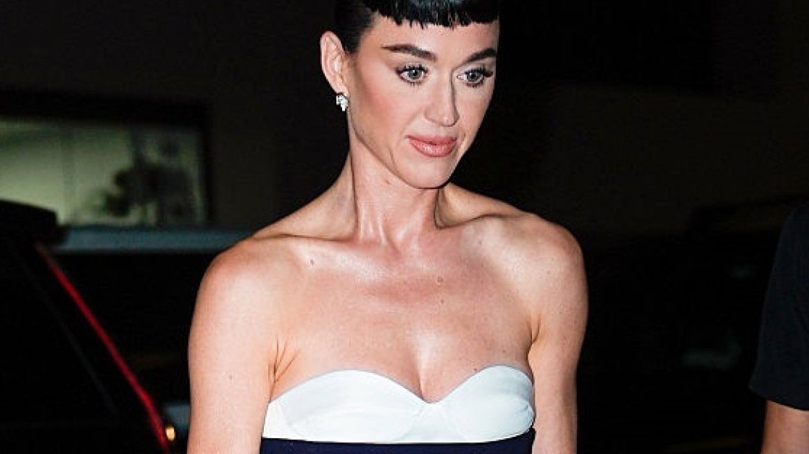 Κέιτι Πέρι: To κόκκινο φόρεμα που επέλεξε για την πρώτη επίσημη εμφάνιση με τον Τζάστιν Τριντό
