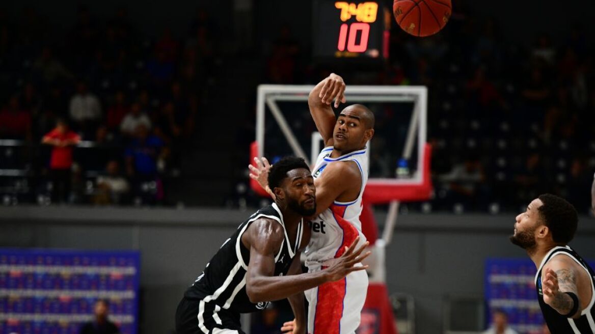 Ο Πανιώνιος λύγισε στο φινάλε και έχασε 91-87 από την Τρέντο στο ντεμπούτο του Ζούρου