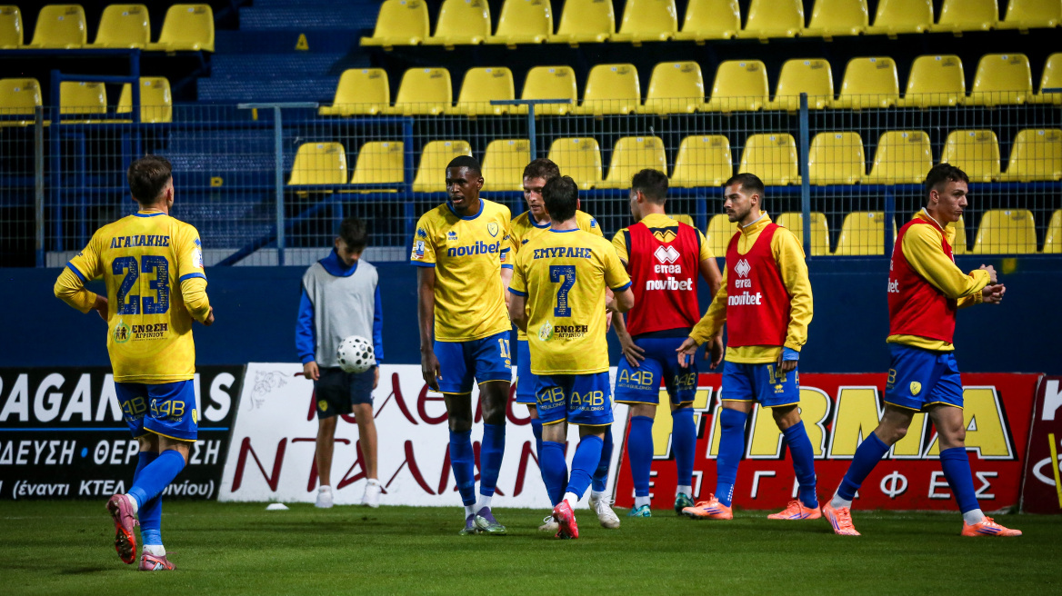 Παναιτωλικός - Ελλάς Σύρου 4-1: Μετά την 4αρα έμεινε «ζωντανός» για την πρόκριση στα νοκ άουτ