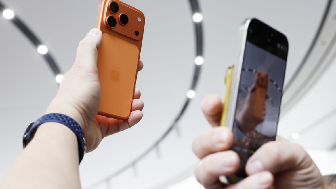 Η Apple ξεπέρασε σε αξία τα 4 τρισ. δολάρια – Το iPhone 17 έδωσε ξανά ώθηση στη μετοχή της εταιρείας