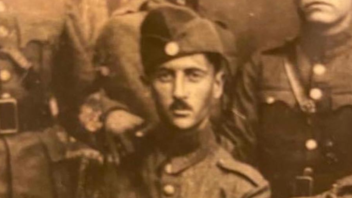 Χατζηδάκης: Συγκίνηση για τον πατέρα του που πολέμησε και τραυματίσθηκε στο ελληνοαλβανικό μέτωπο