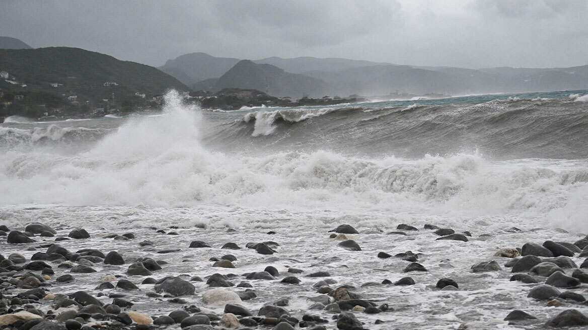Ο τυφώνας Μελίσσα χτυπάει Τζαμάικα με ανέμους 300 χλμ/ώρα vid