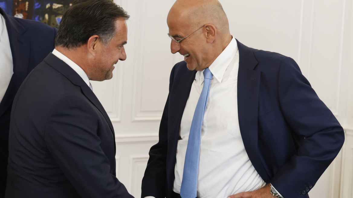 Εύσημα Γεωργιάδη στον Δένδια για τη νέα πρόσοψη στο υπ. Εθνικής Άμυνας: Συμβολίζει το νέο πνεύμα των Ενόπλων Δυνάμεων