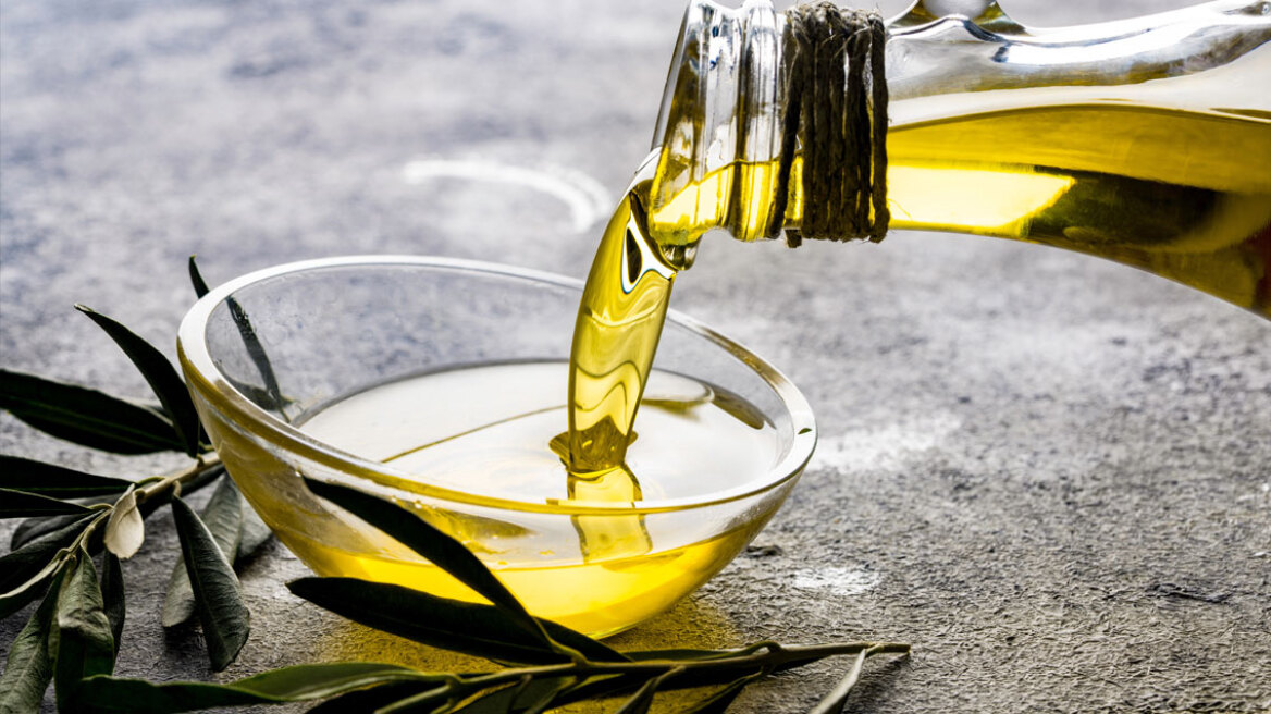 Ελαιόλαδο: Βουτιά στις τιμές παραγωγού – Αντέχουν οι ελιές, παρά τον συναγερμό λόγω δασμών