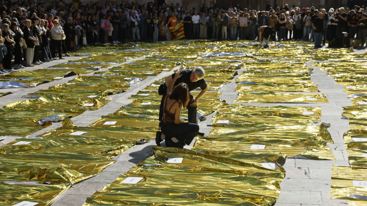 «Δολοφόνε, δειλέ»: Οργή στην Ισπανία έναν χρόνο μετά τις φονικές πλημμύρες