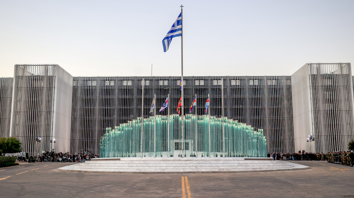 Αγγίζουν τα 117 εκατ. ευρώ οι δωρεές προς τις Ένοπλες Δυνάμεις από το 2023, πάνω από 55 εκατ. μόνο φέτος